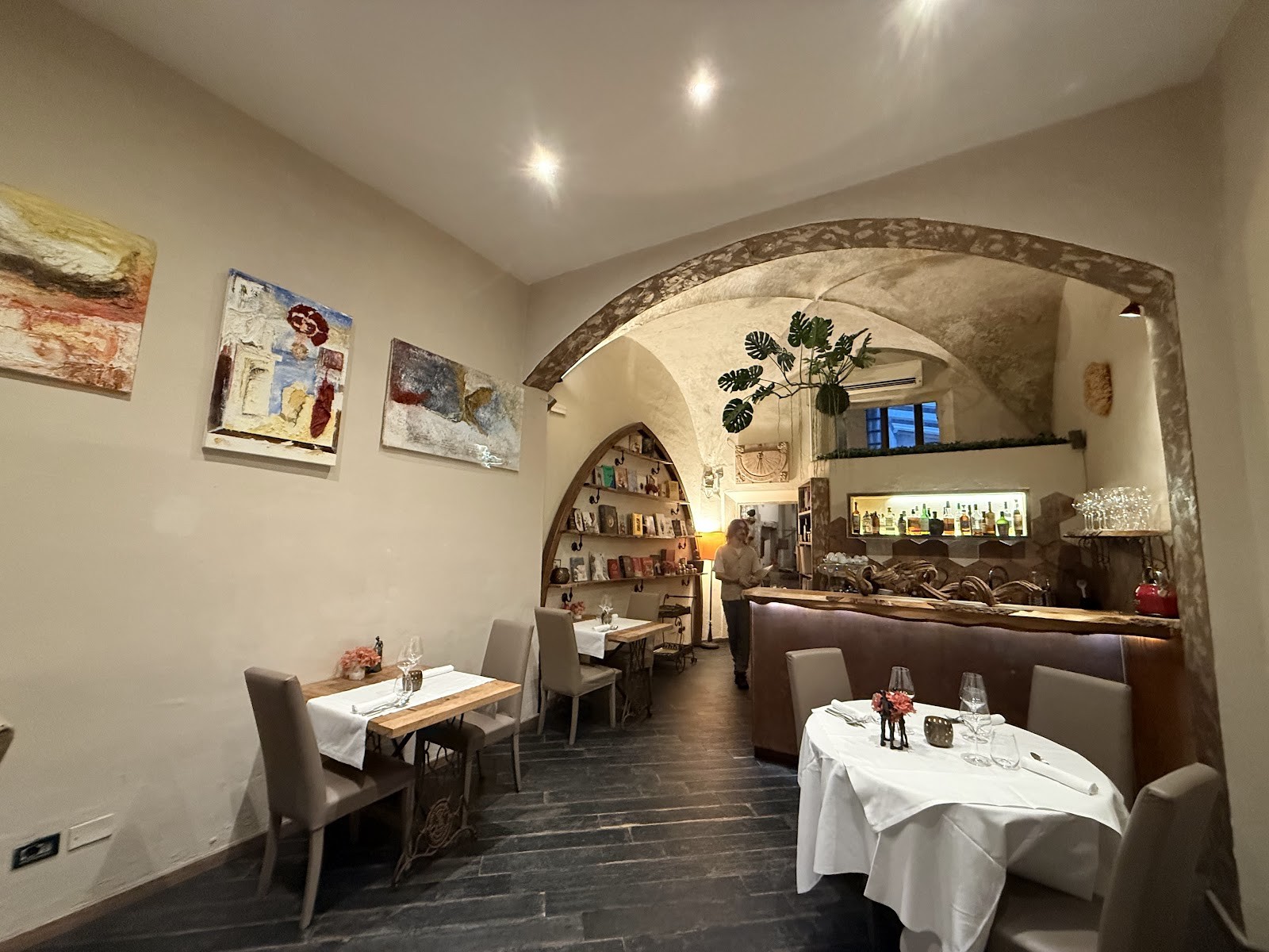 Cuculia: the place