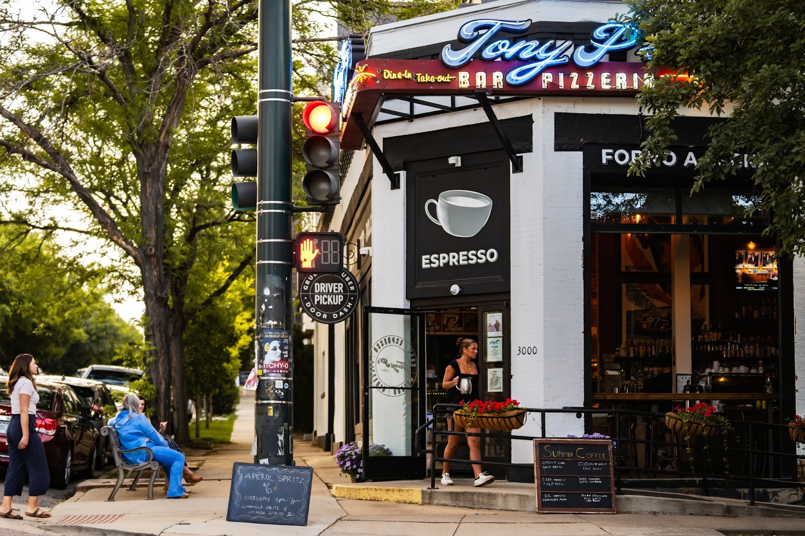 Tony P's Bar & Pizzeria LoHi: the place