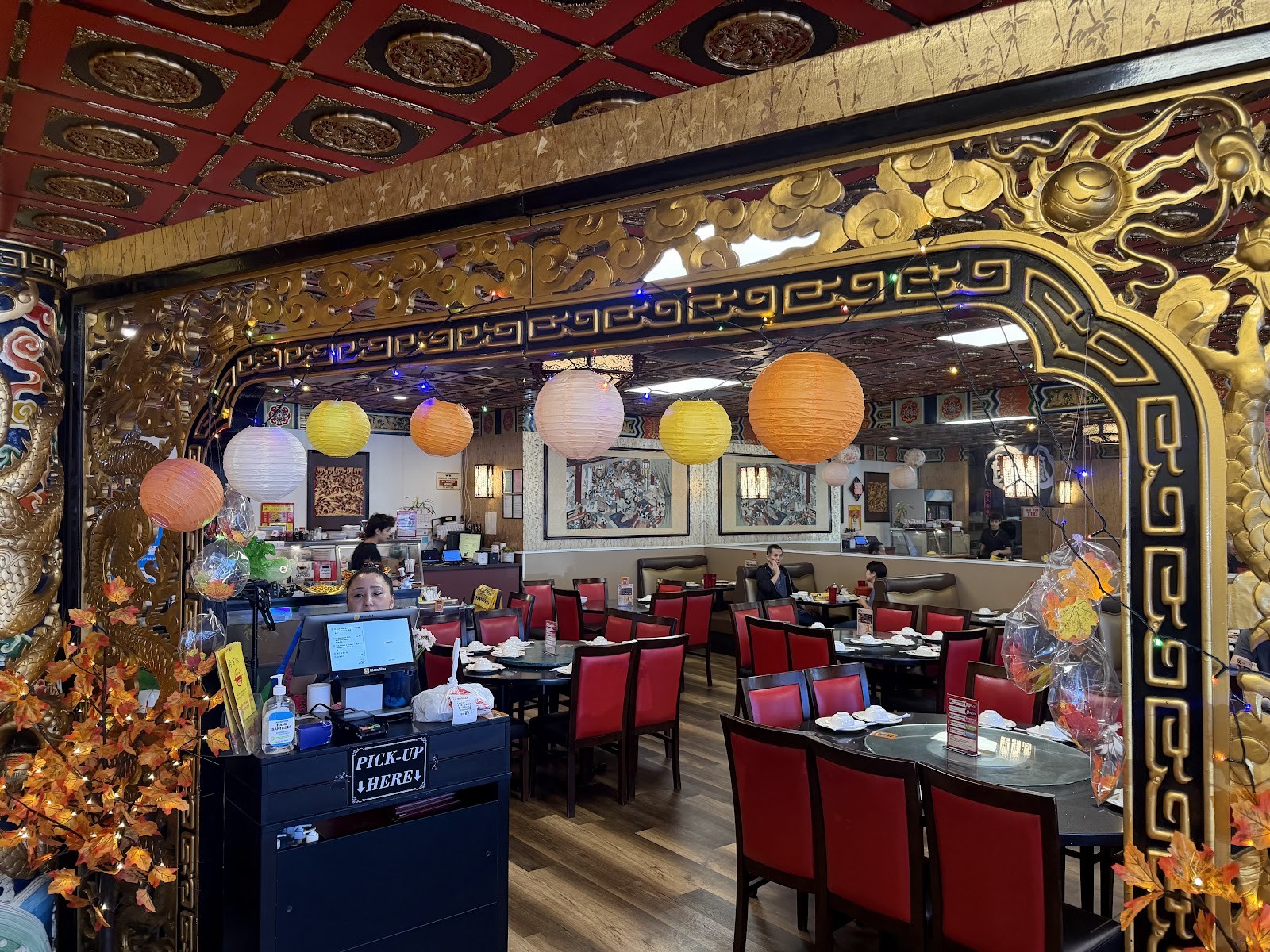 Spicy House: the place