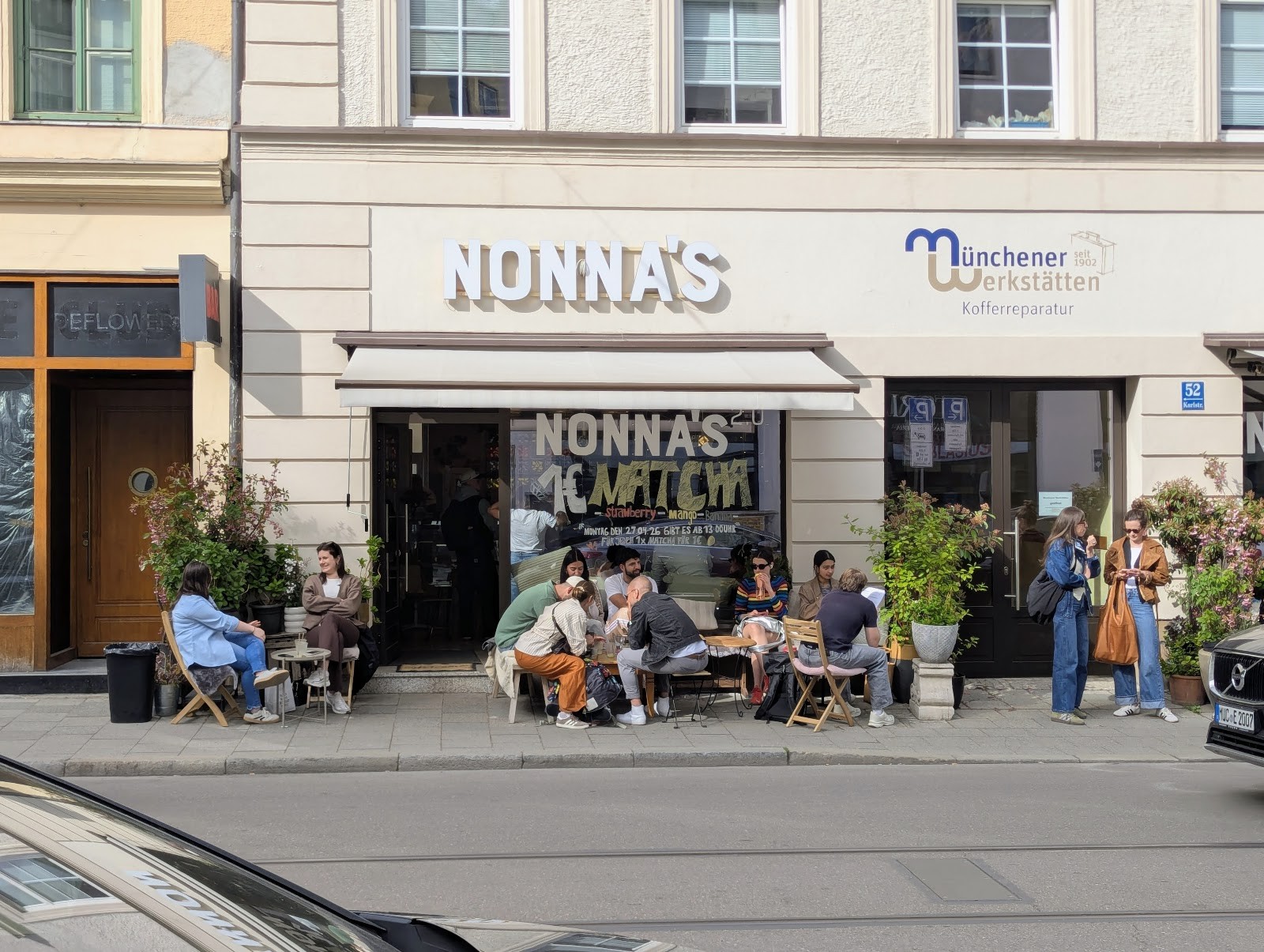 Nonna's Café: the place