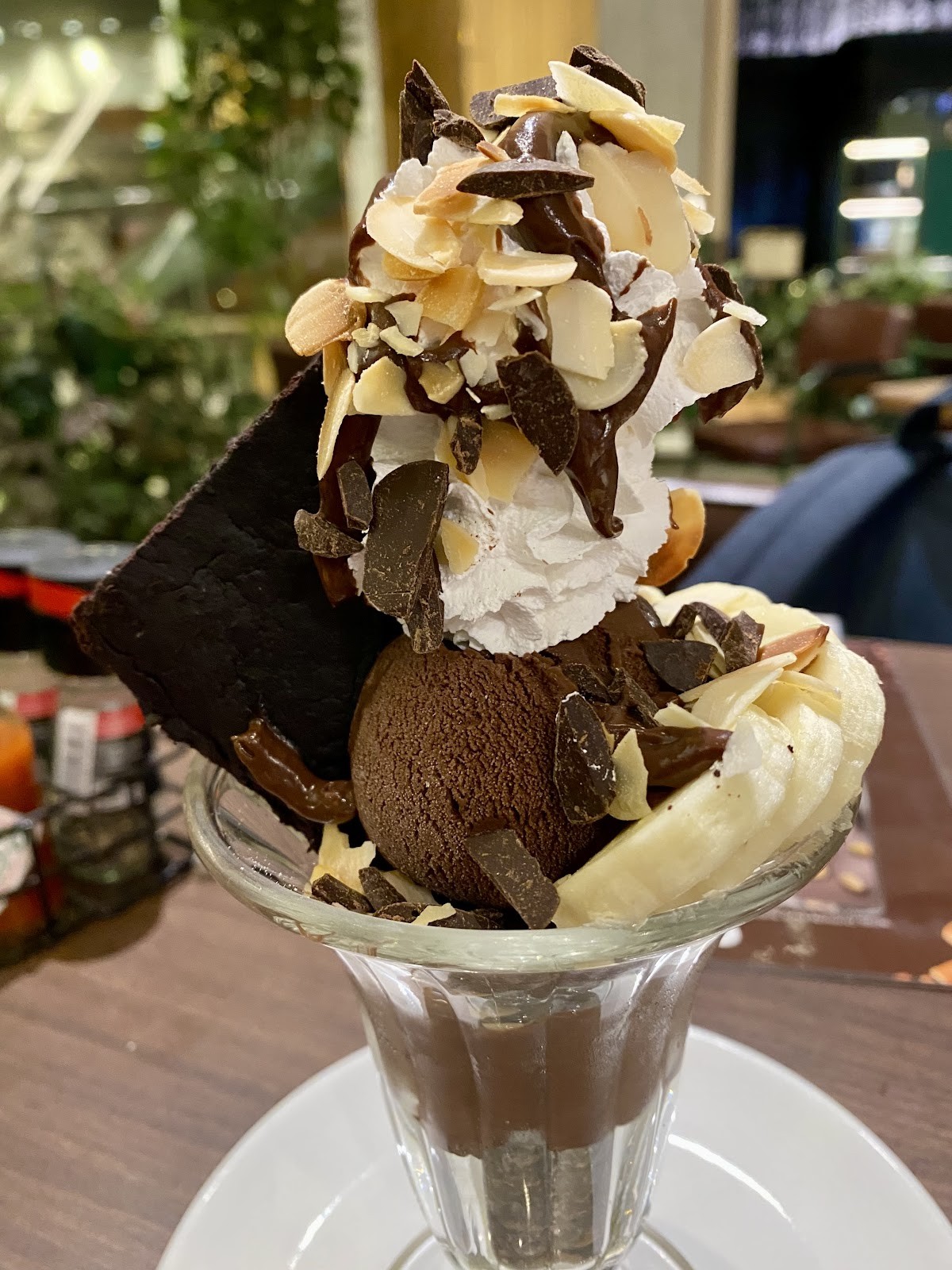 VEGANERIE Ratchathewi: food & drinks