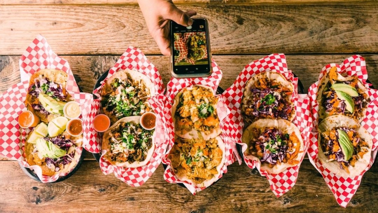 The Vegan Nom: food & drinks