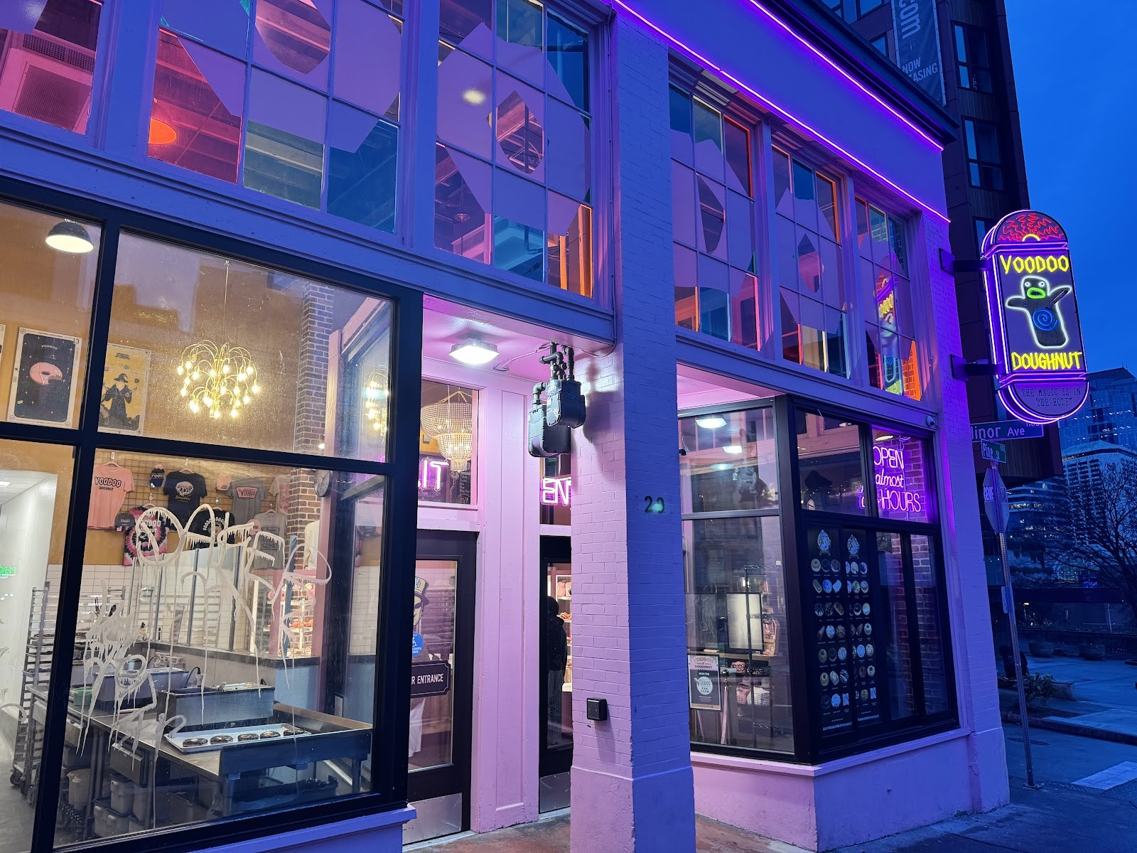 Voodoo Doughnut: the place