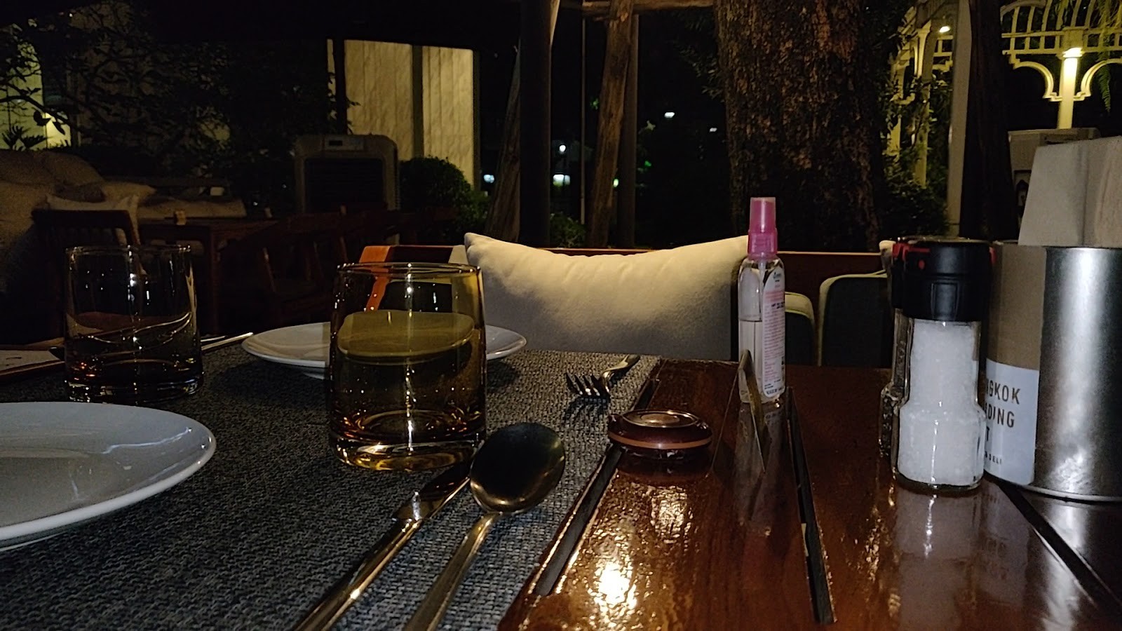 Bangkok Trading Post Bistro & Bar: the place