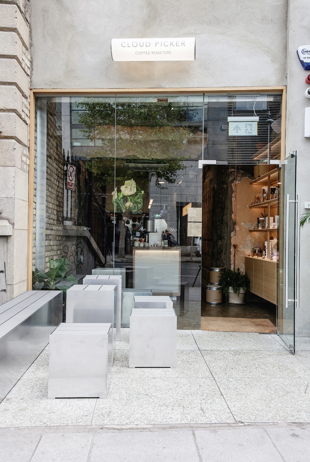 Cloud Picker Cafe - Pearse Street: the place