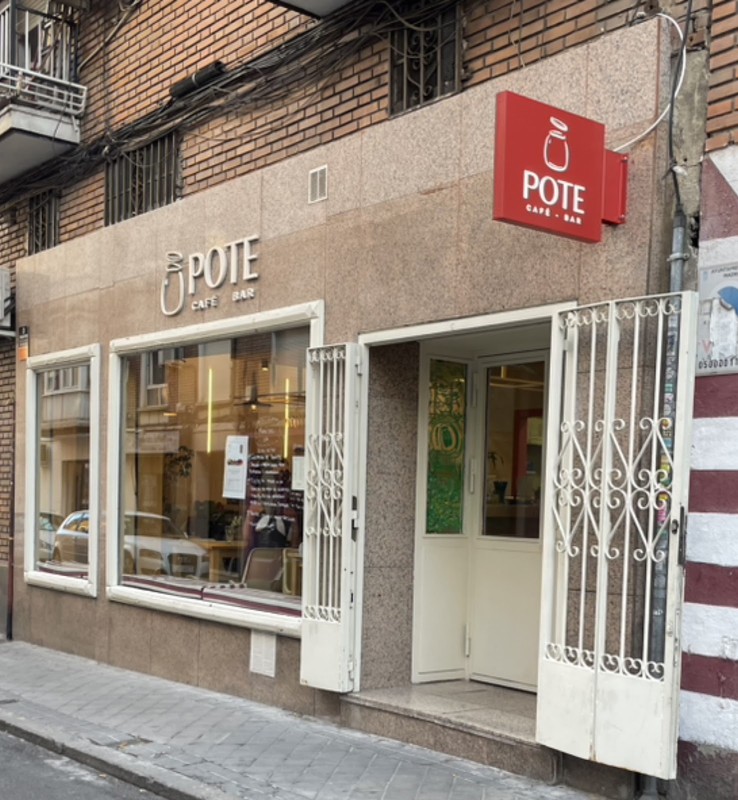 POTE café-bar: photo 4