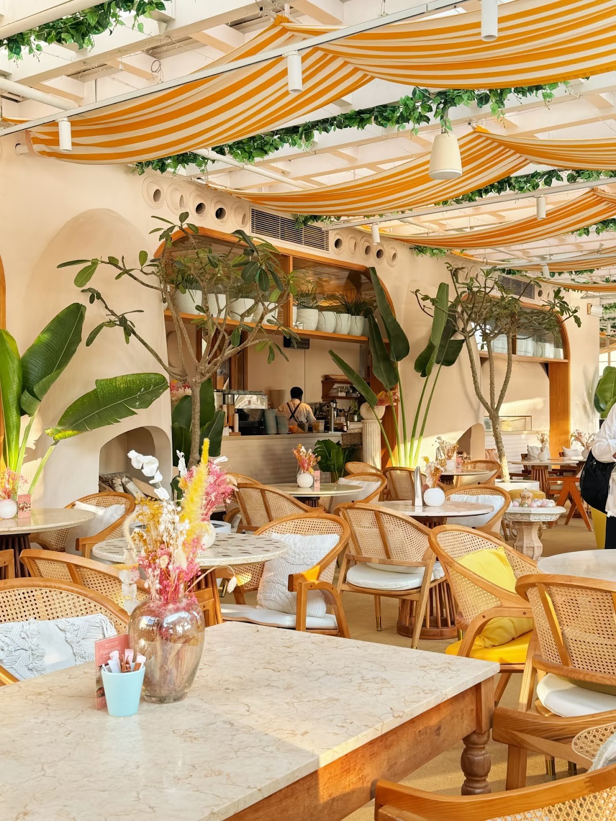 Brunch & Cake Jumeirah Islands: the place