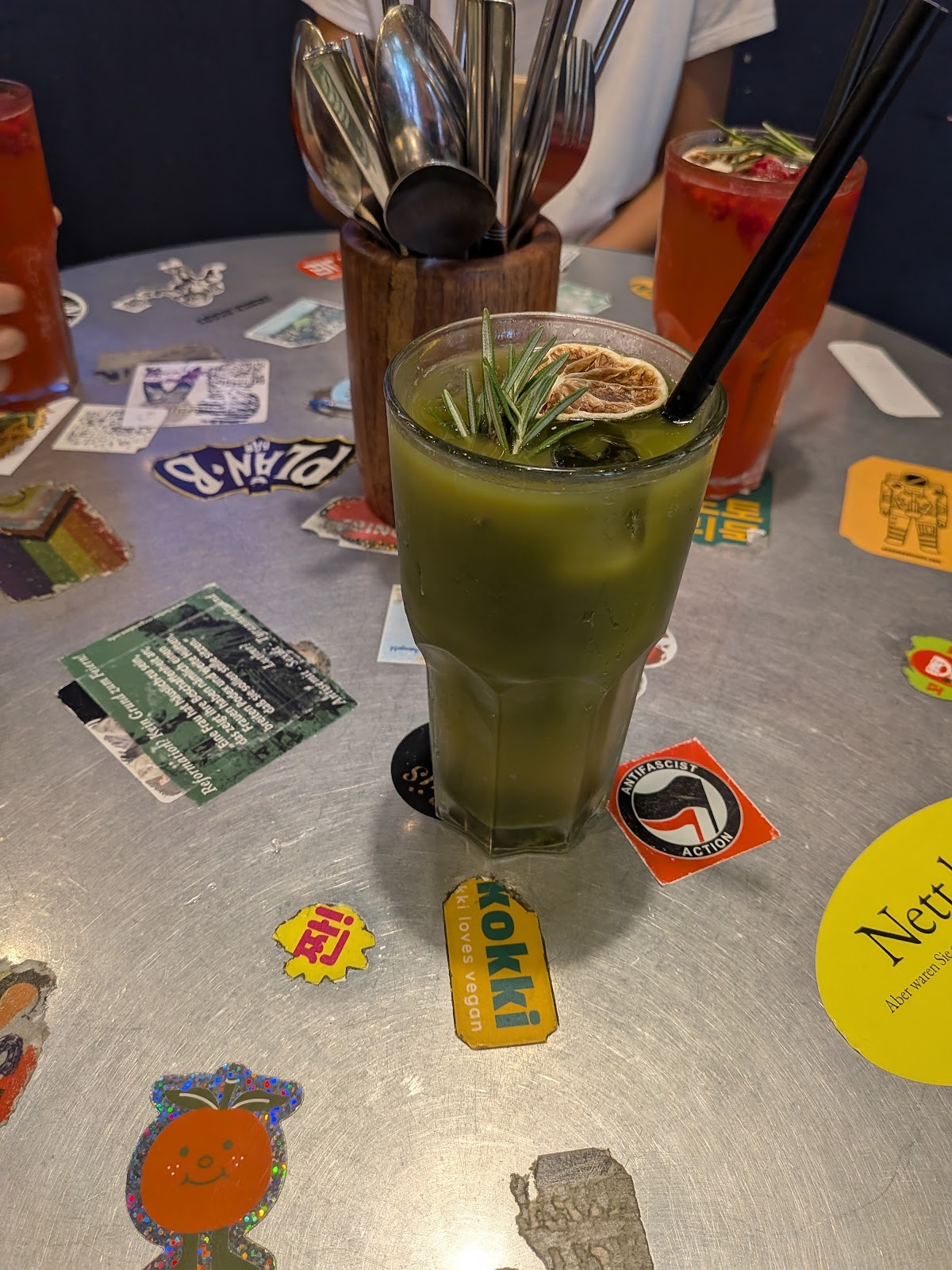kkokki loves vegan: food & drinks