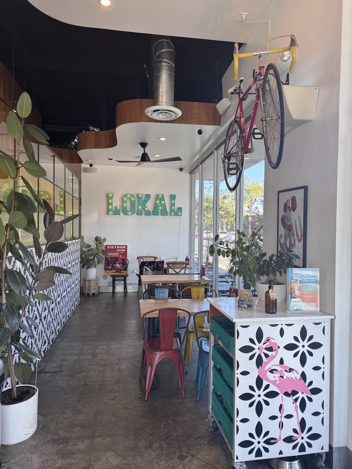 Lokal Sandwich + Burger Bar: the place