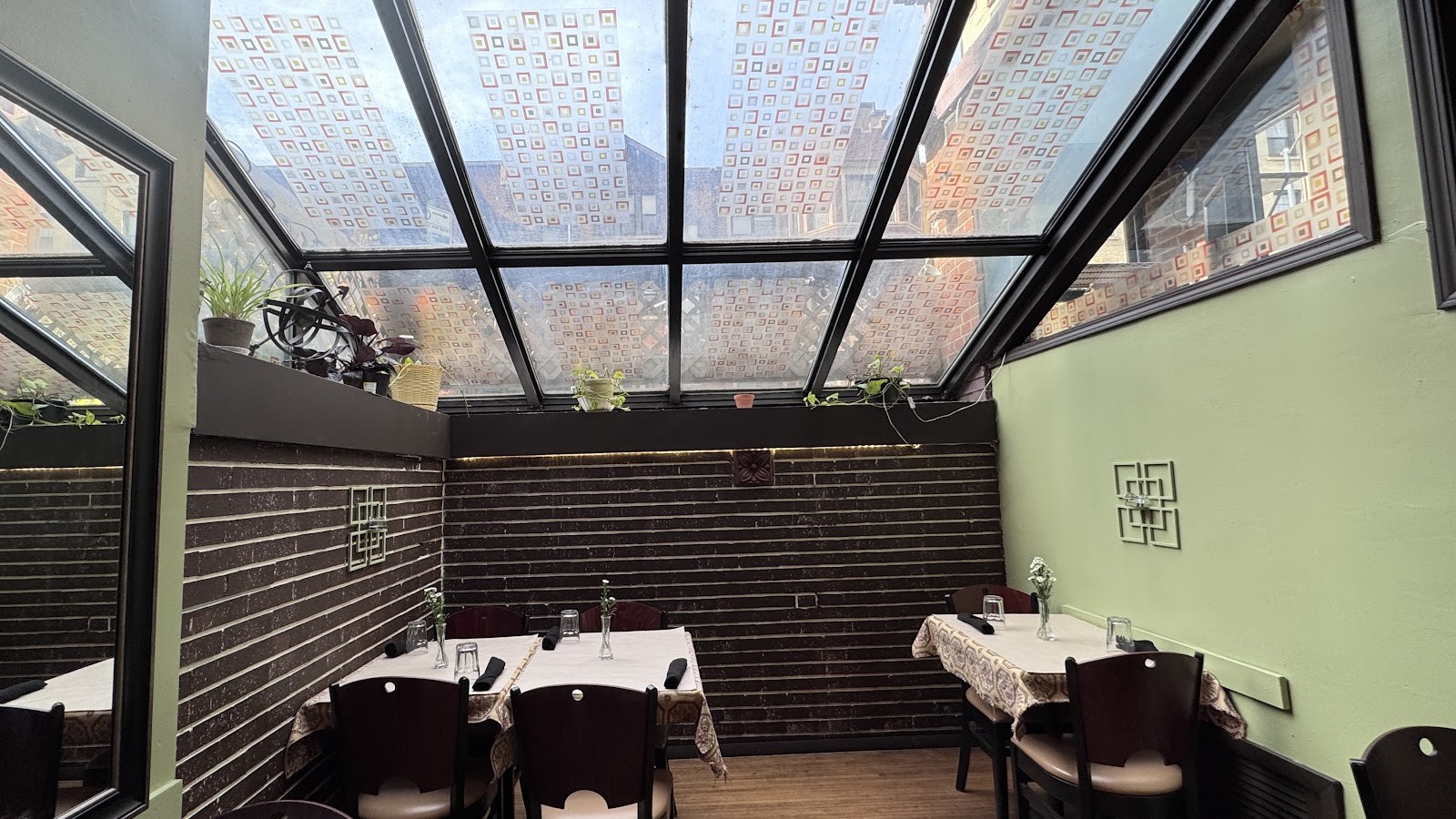 Pars Cove Restaurant: the place