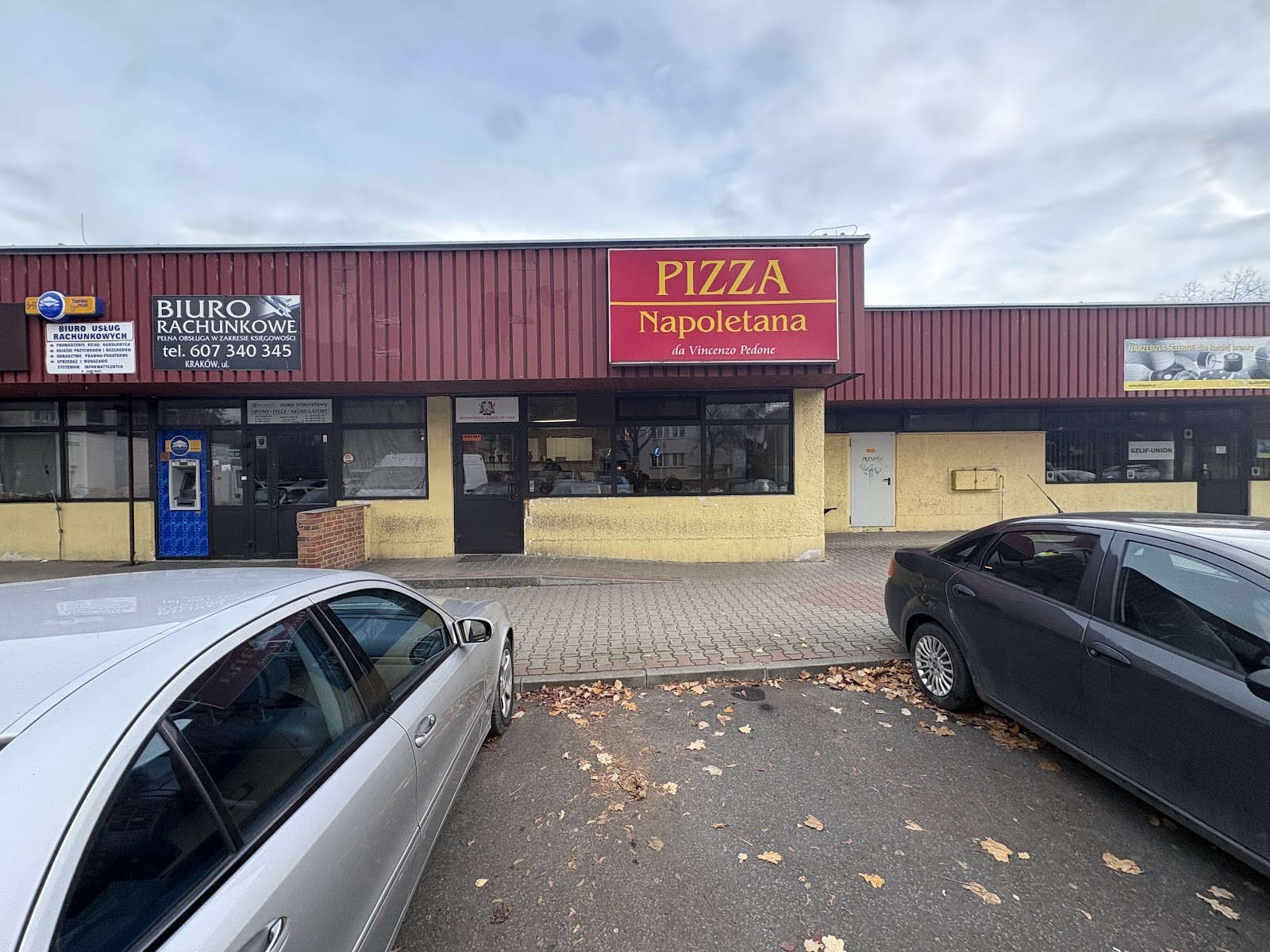 Pizza Napoletana Borsucza 12: the place