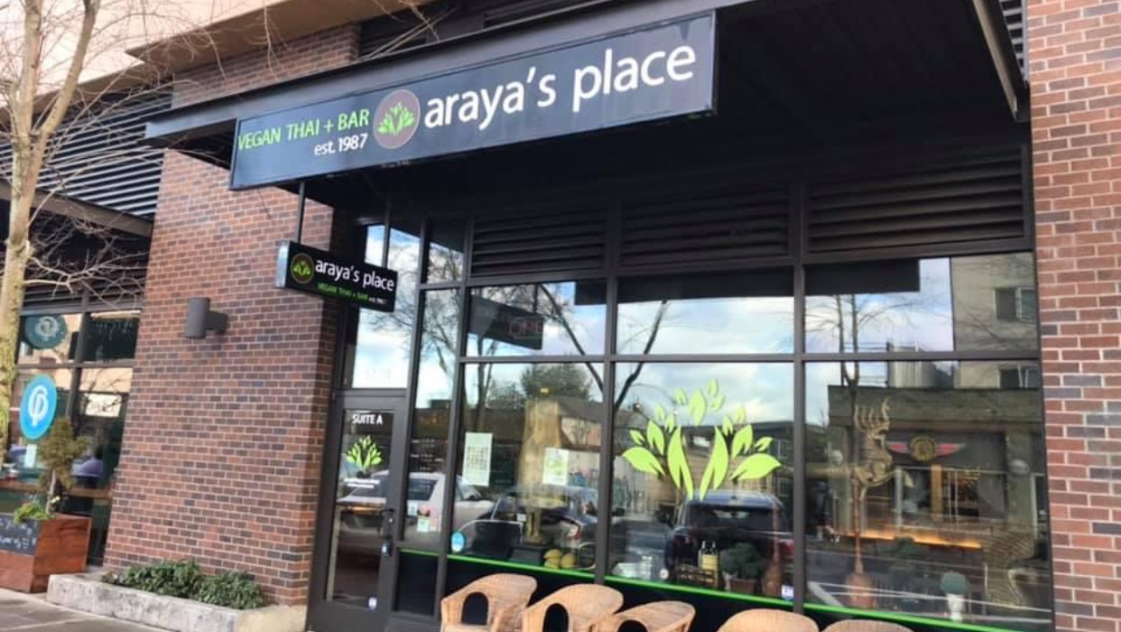 Araya's Place: the place