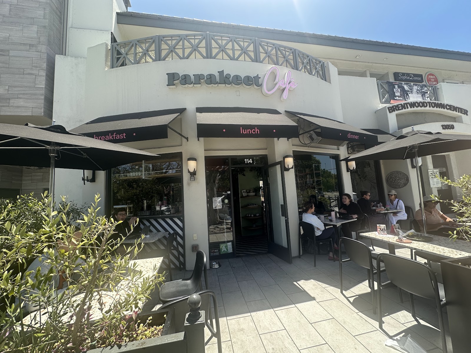 Parakeet Cafe - Brentwood: the place