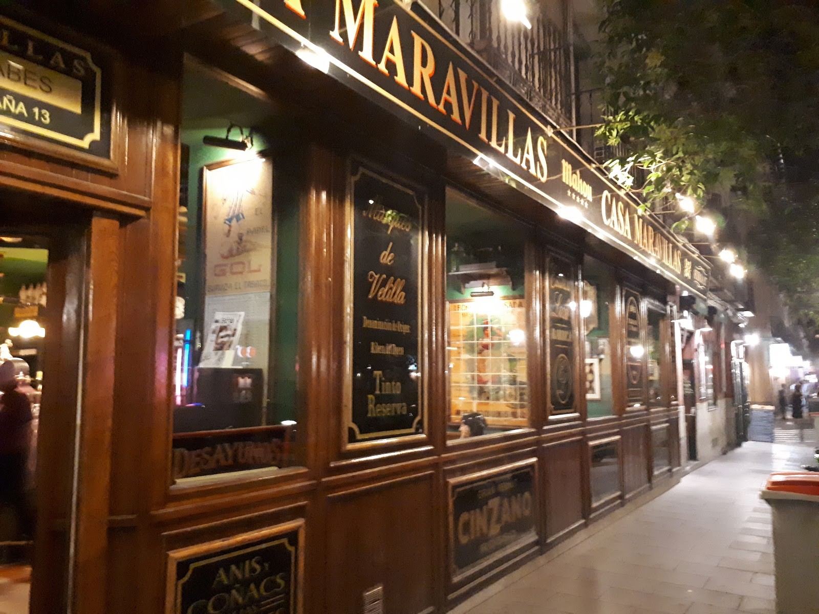Pizzería Maravillas: the place