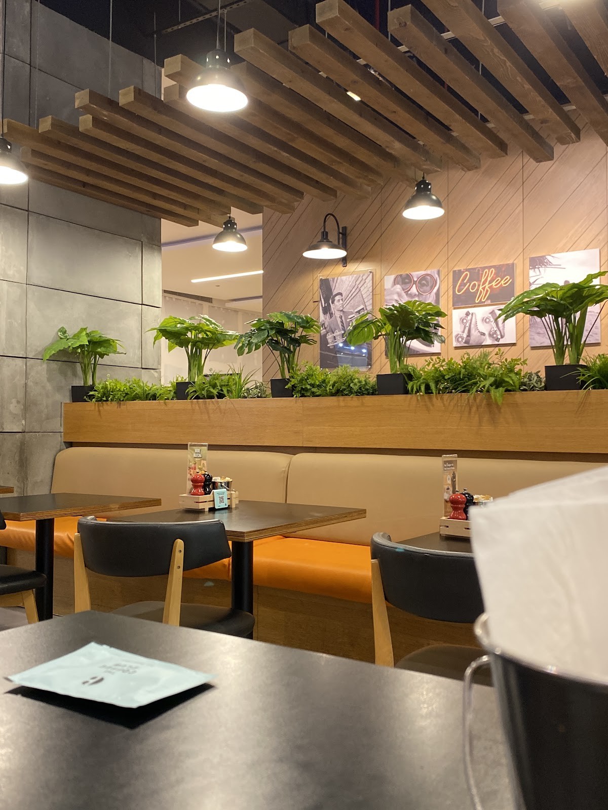 The Coffee Club - Time Square: the place