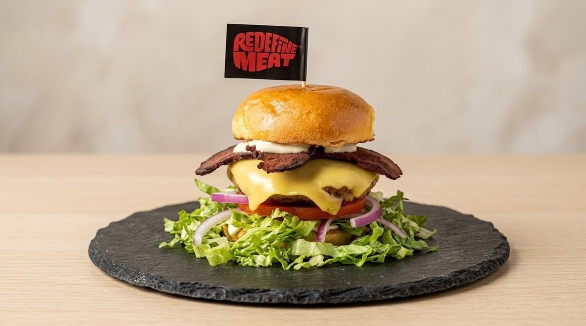 Cheezy Vegan Cafe & Comfort Food Lab: food & drinks