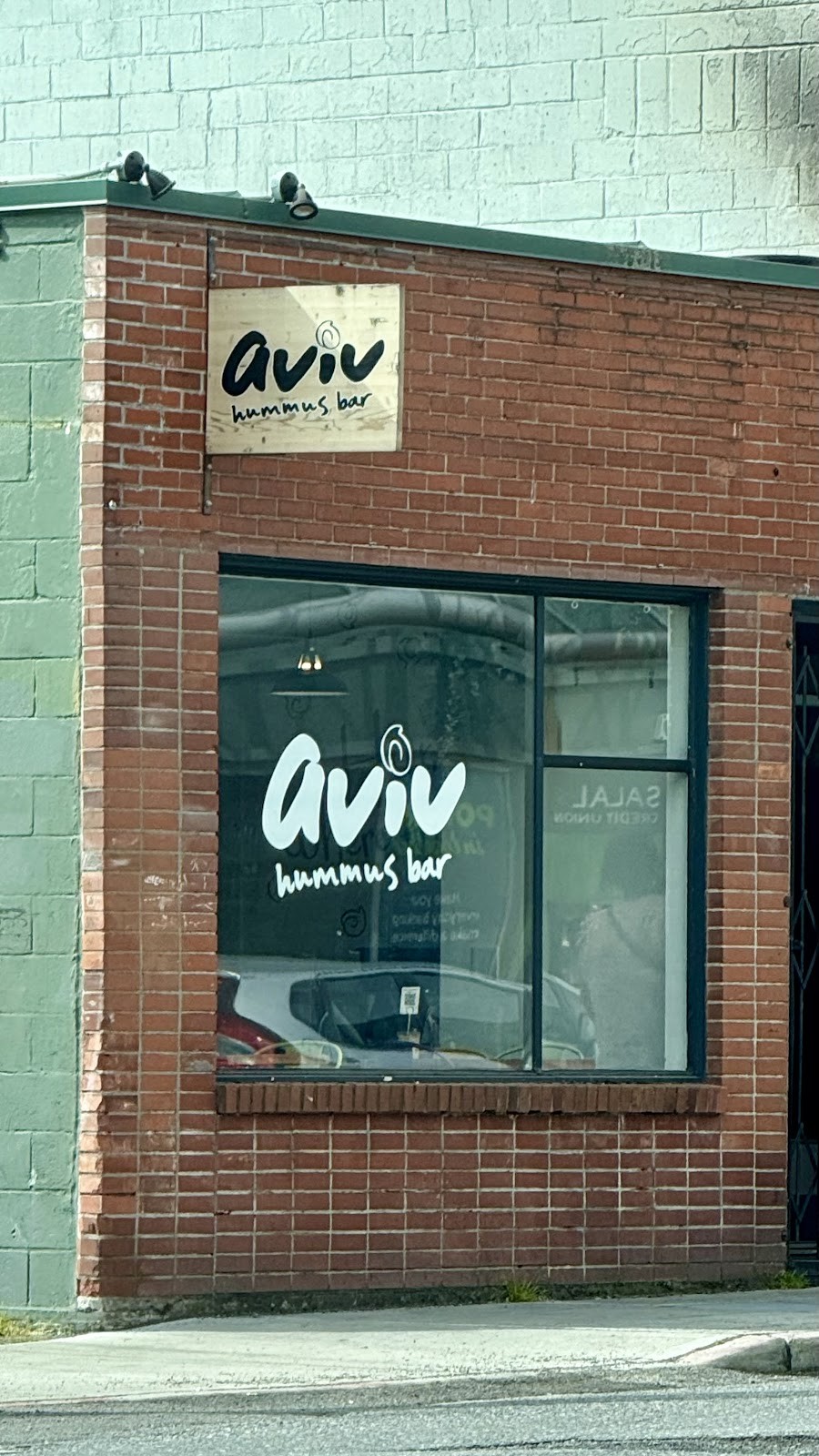 Aviv Hummus Bar: the place