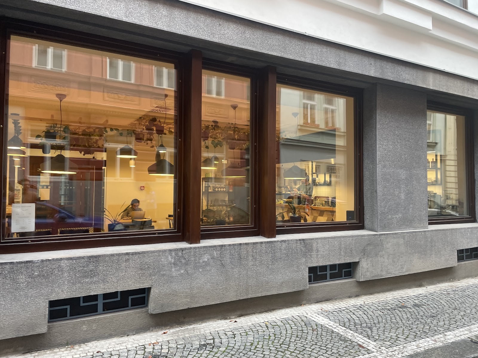 Marathon Cafe: the place