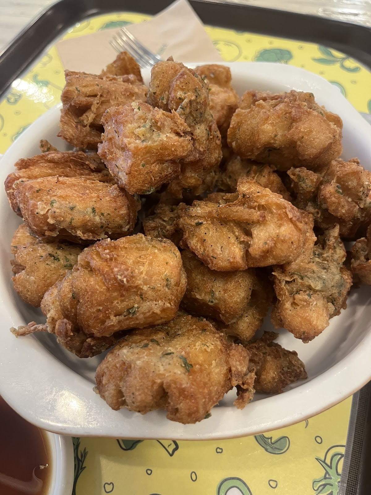 Loving Hut Cafe: food & drinks