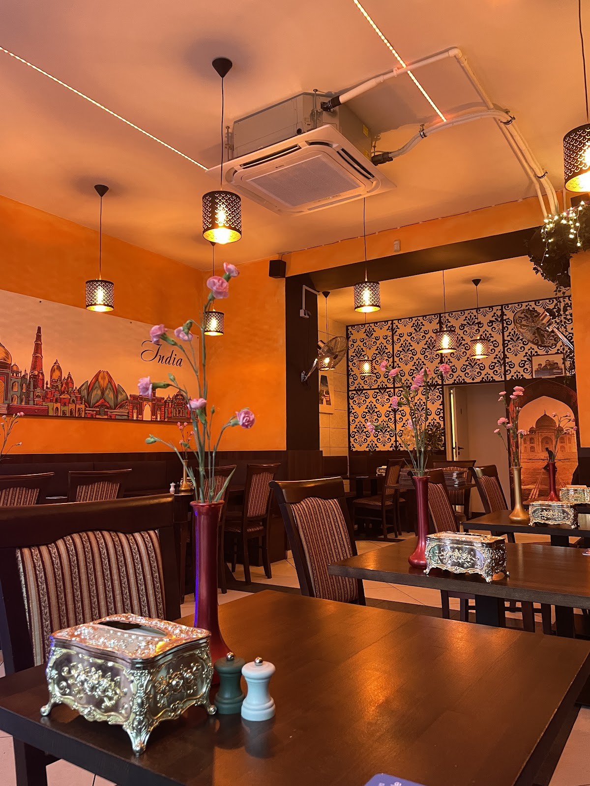 Zayka (Authentic Halal Indian Restaurant in Krakow): the place