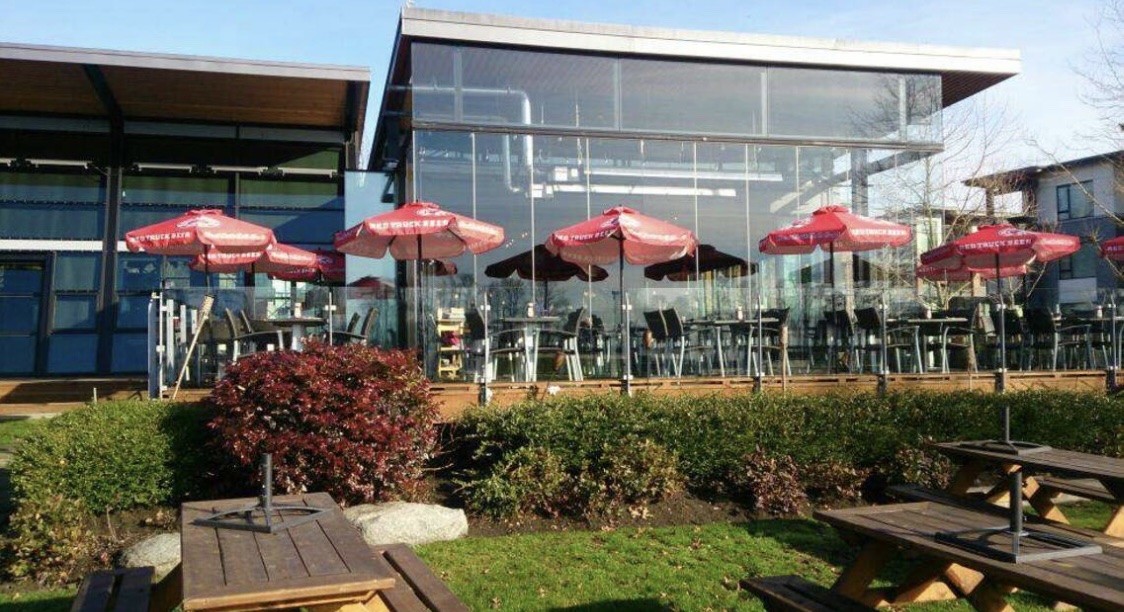 Romer's Burger Bar: the place