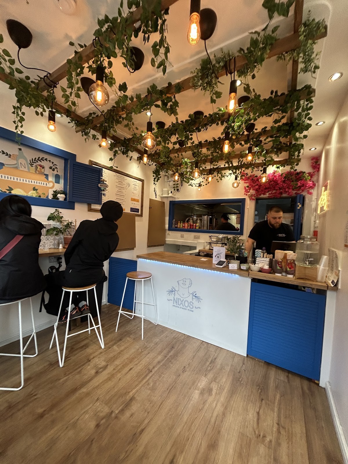 Nixos Greek Street Food - Portobello: the place