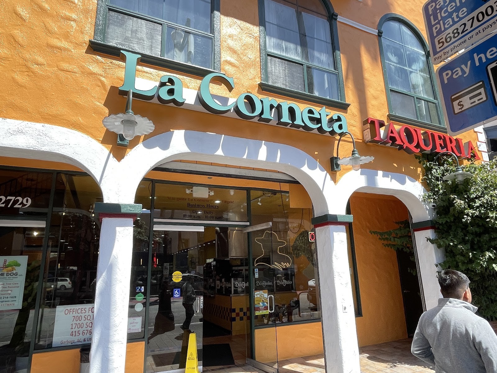 La Corneta Taqueria: the place