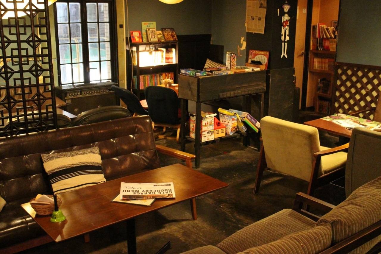 Cafe Garage Dogberry: the place