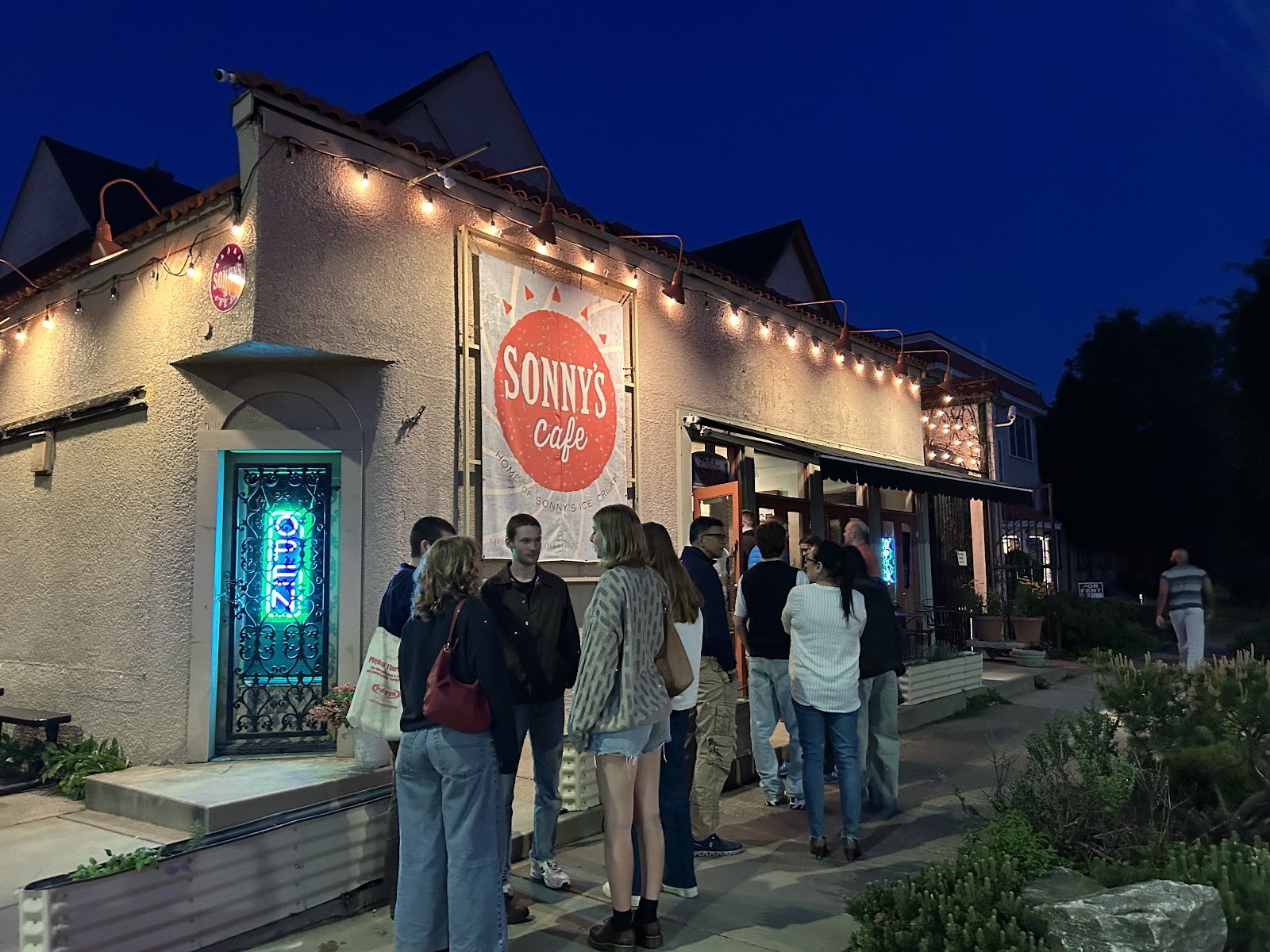 Sonny's Ice Cream Cafe: the place