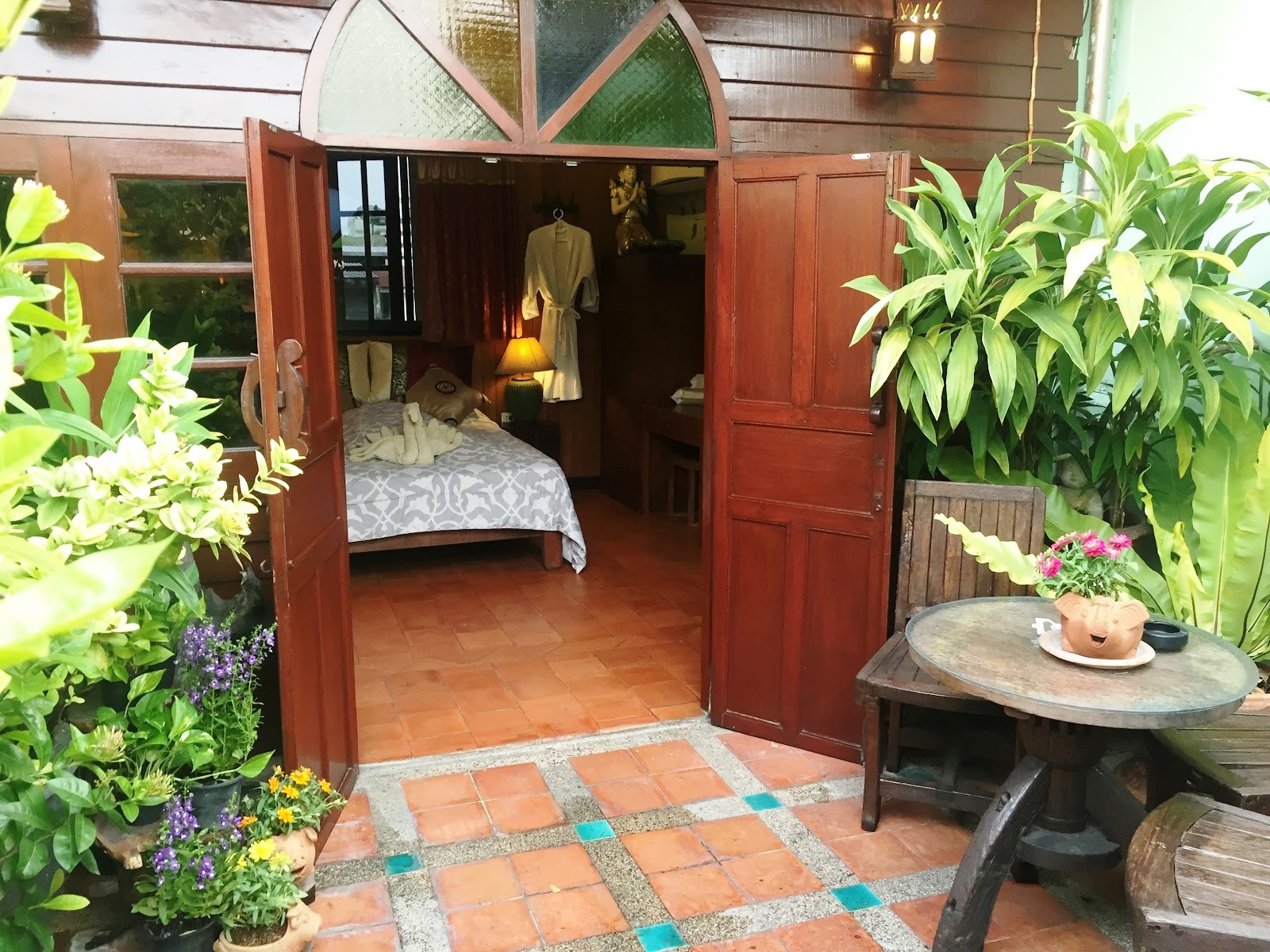 Shanti Lodge Bangkok: the place