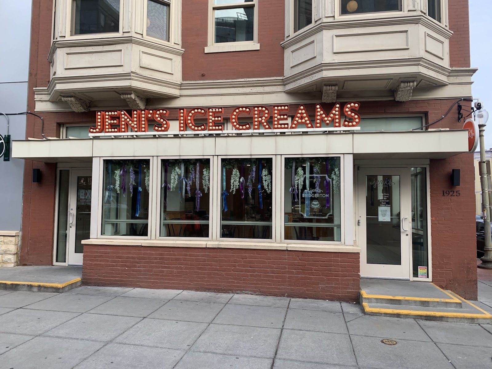 Jeni's Splendid Ice Creams: the place