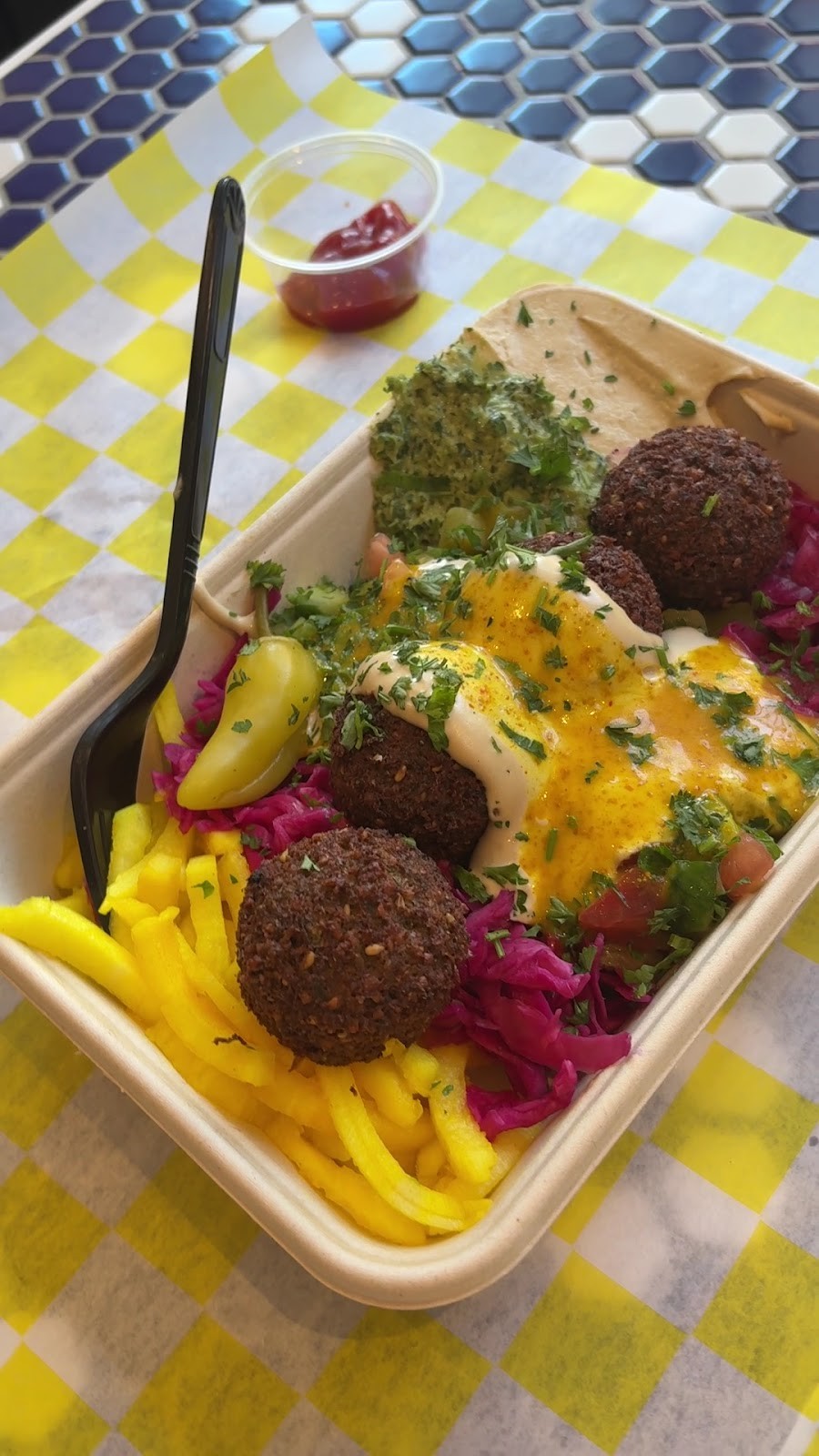 PAOLINA: food & drinks
