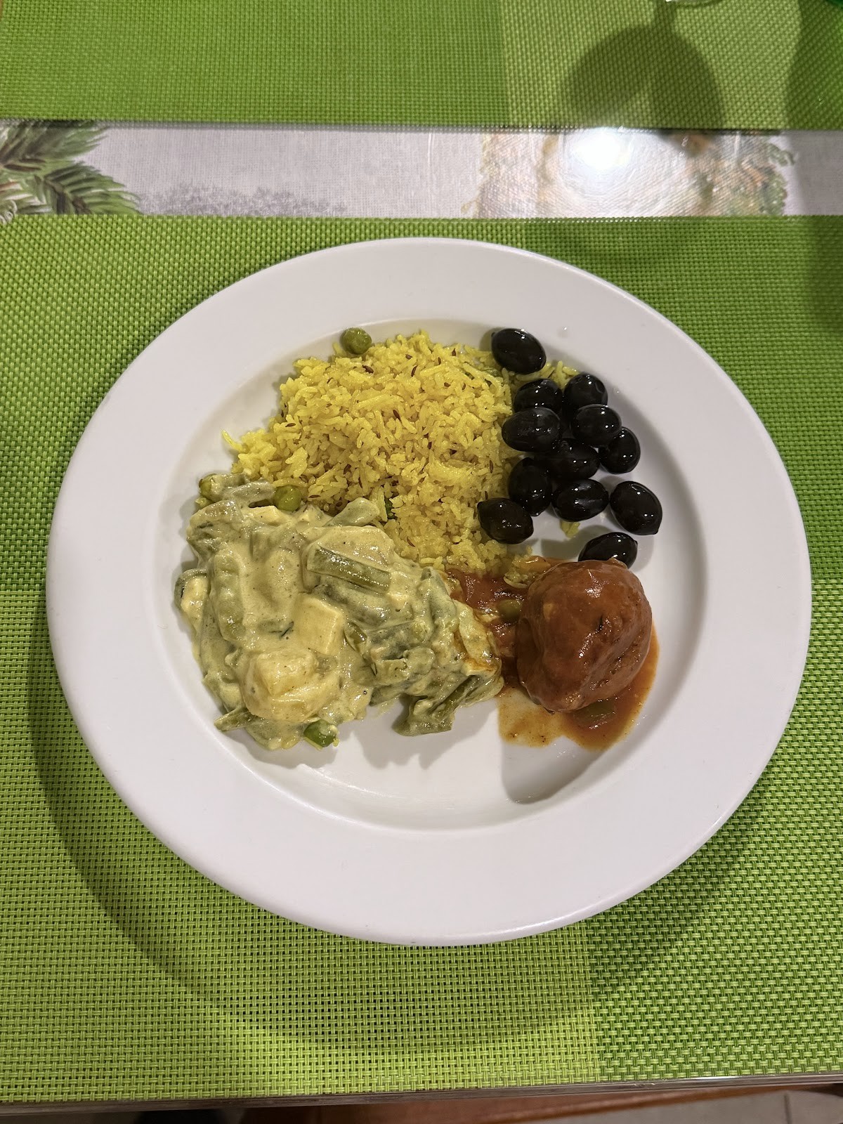 Lisbon Vegan Restaurante: food & drinks