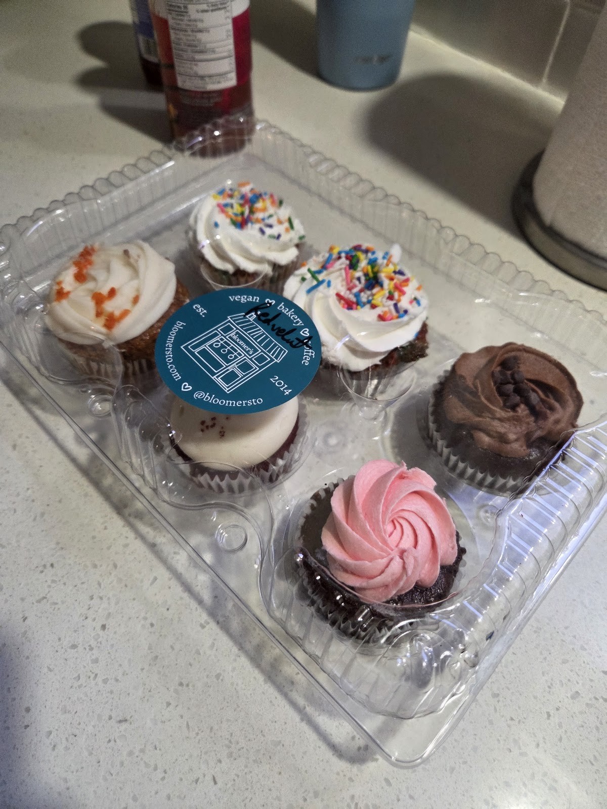 Bloomer's - Bayview Village: food & drinks