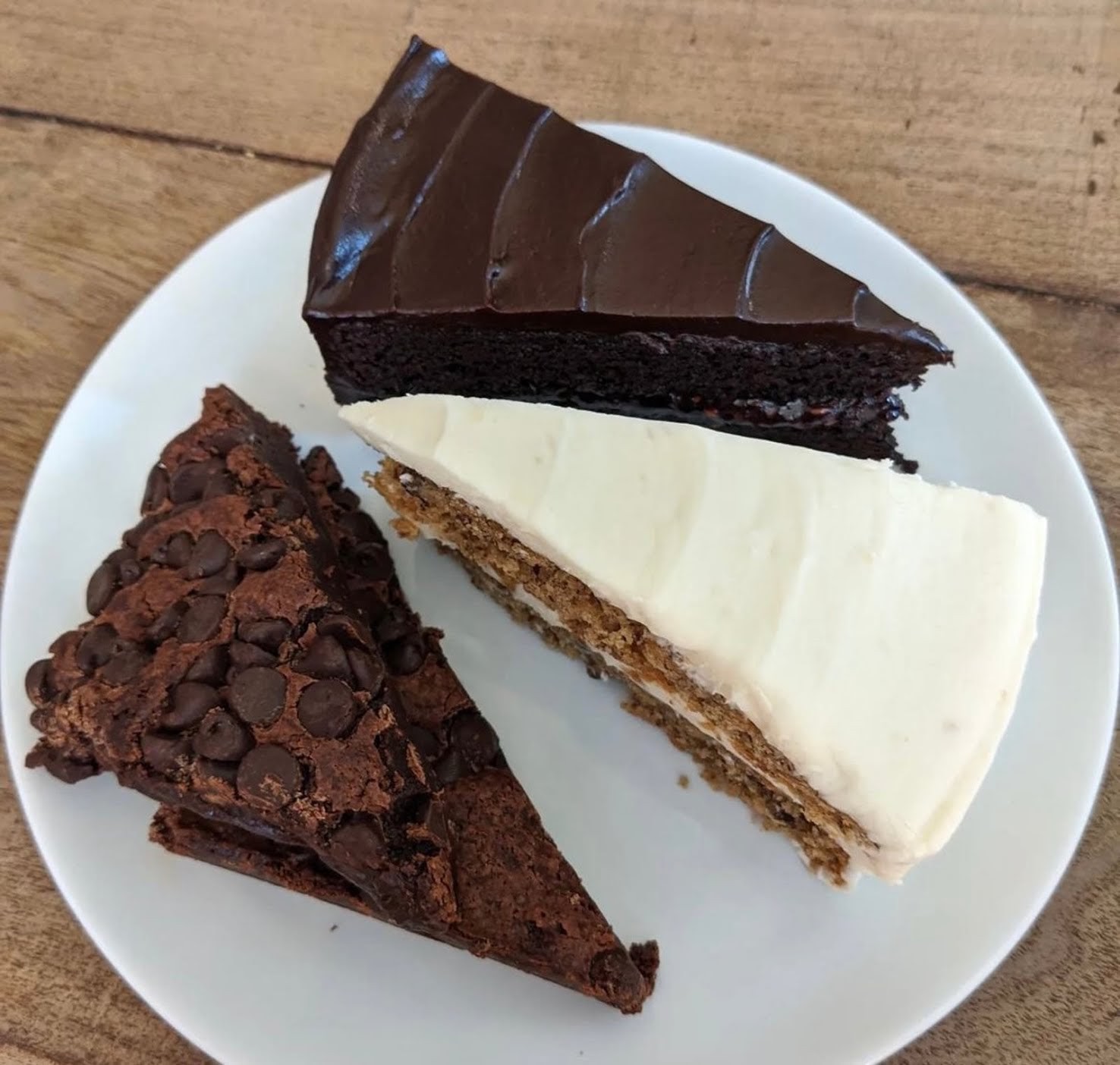 LUHV VEGAN DELI: food & drinks