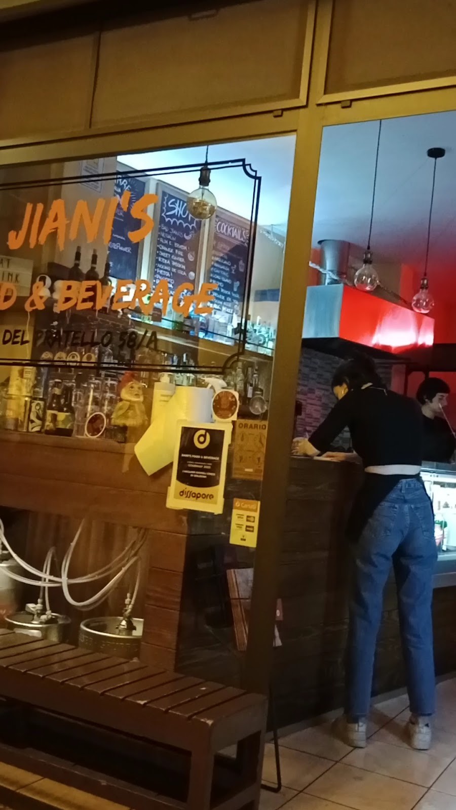 Jiani's Cocktail bar & Bistrot: the place