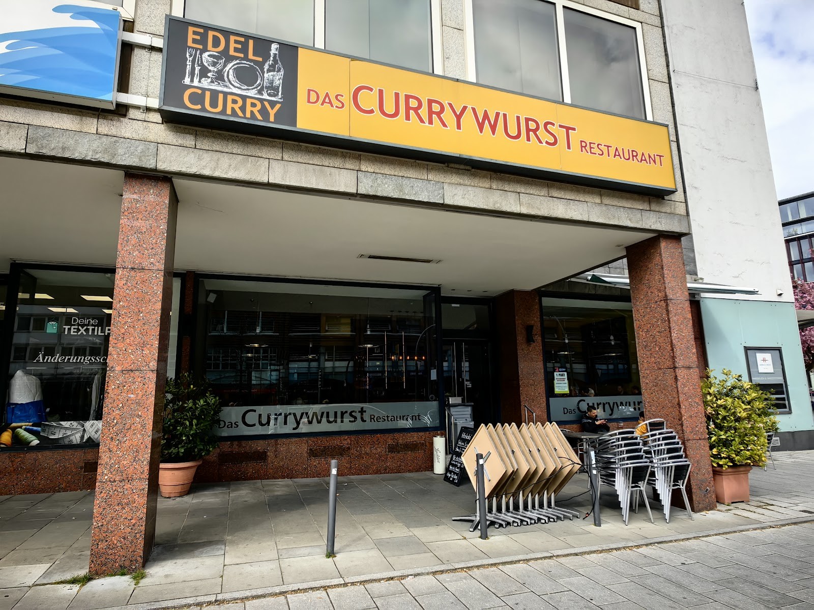 Edelcurry: the place