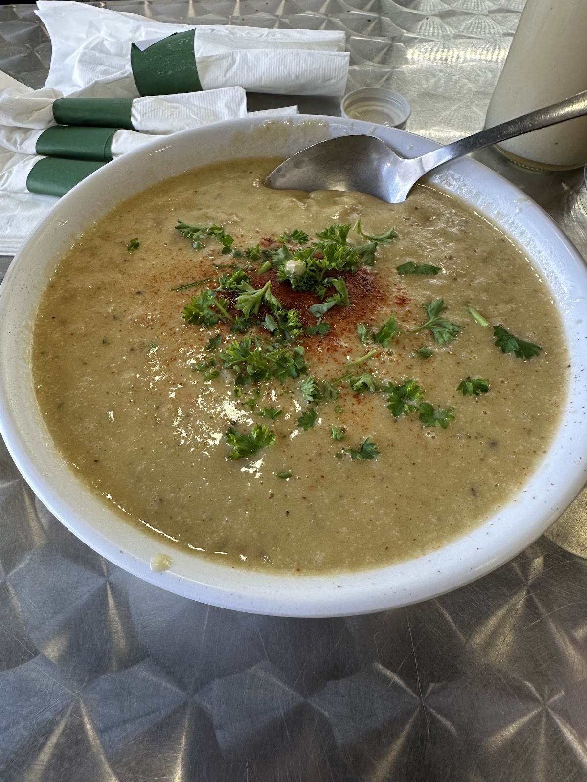 Beyond Vegan Eats: food & drinks
