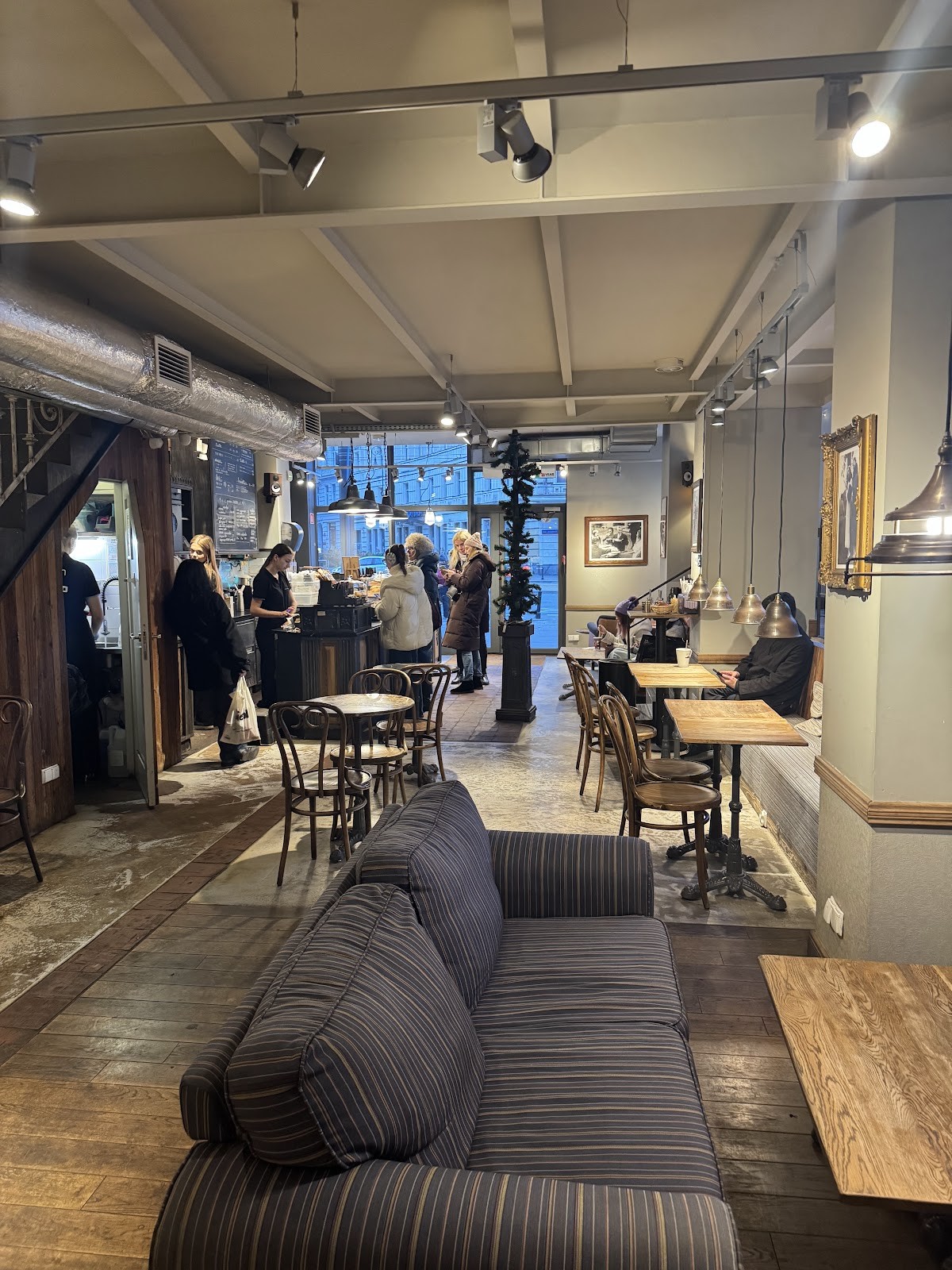 Green Caffe Nero: the place