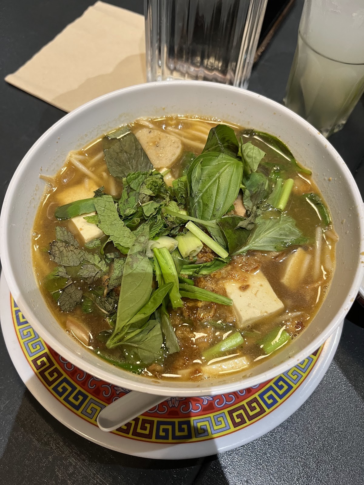 Tien Hiang: food & drinks
