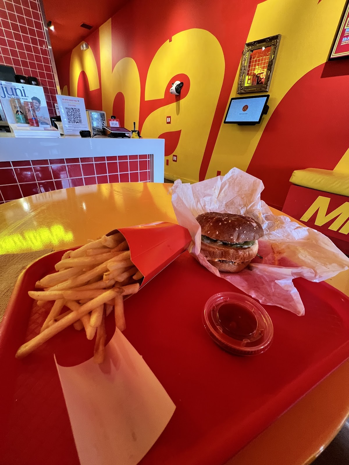 Mr.Charlie's TMS: food & drinks