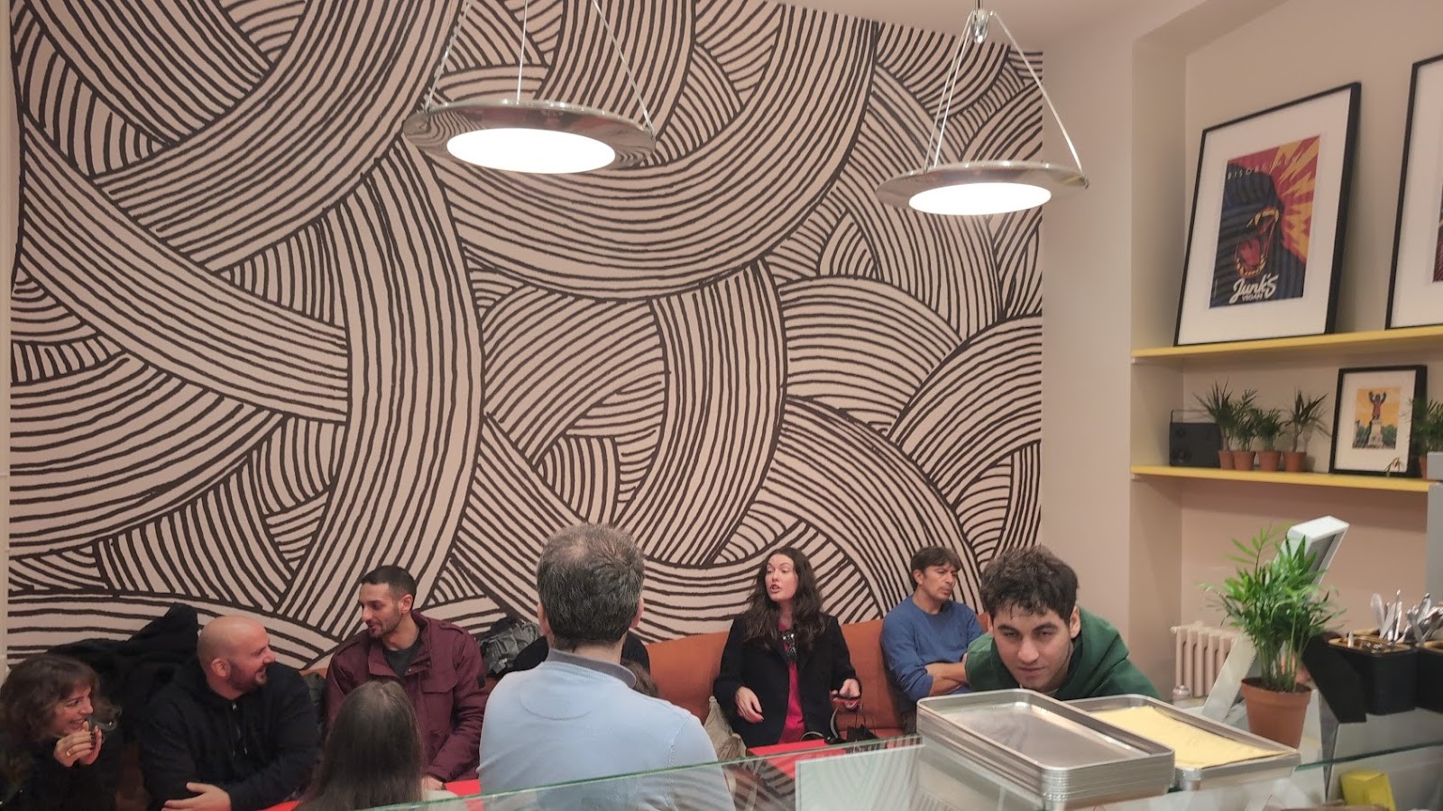 Junk's Food So Good: the place