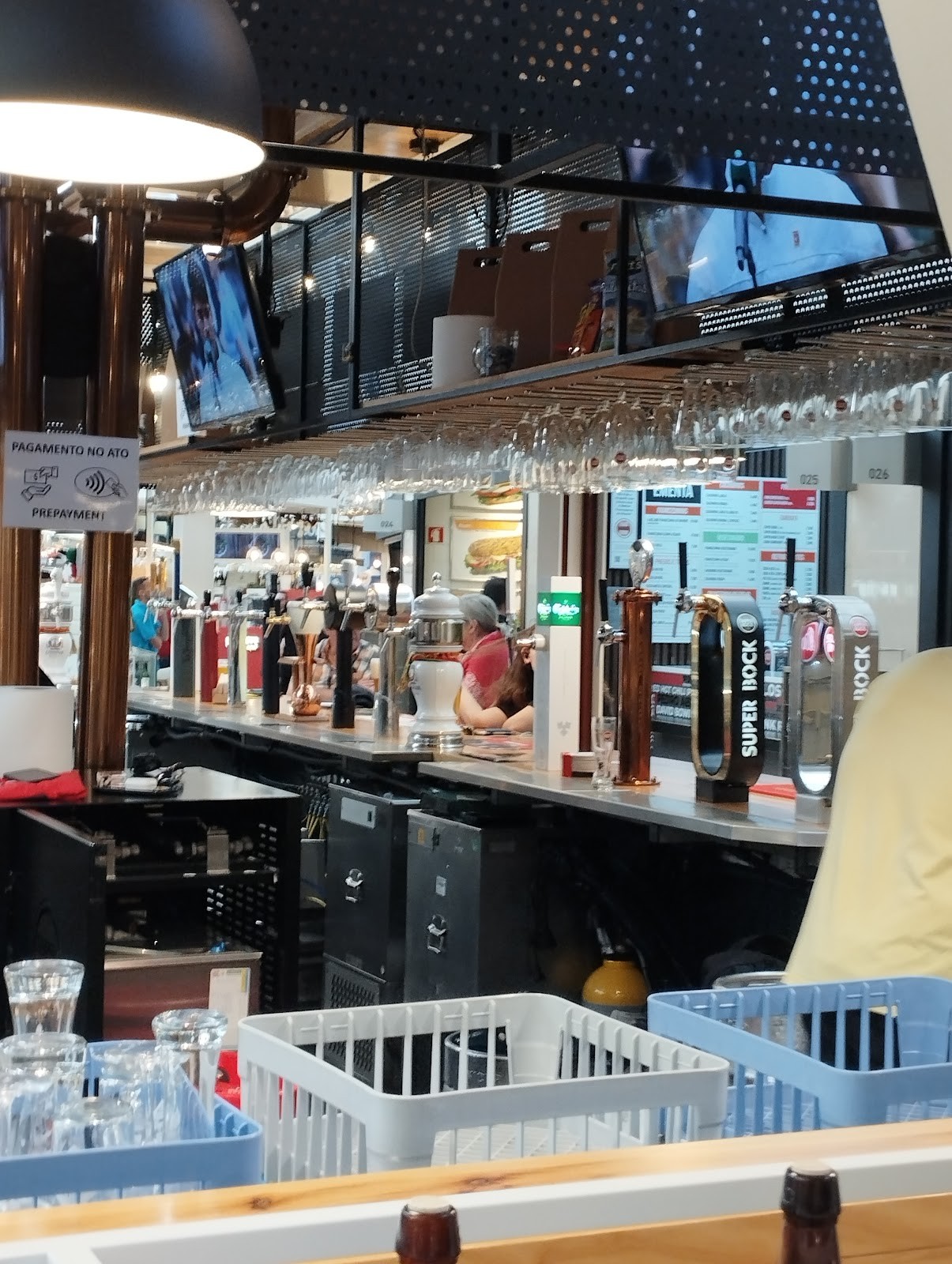 Lado B - Mercado Bom Sucesso: the place