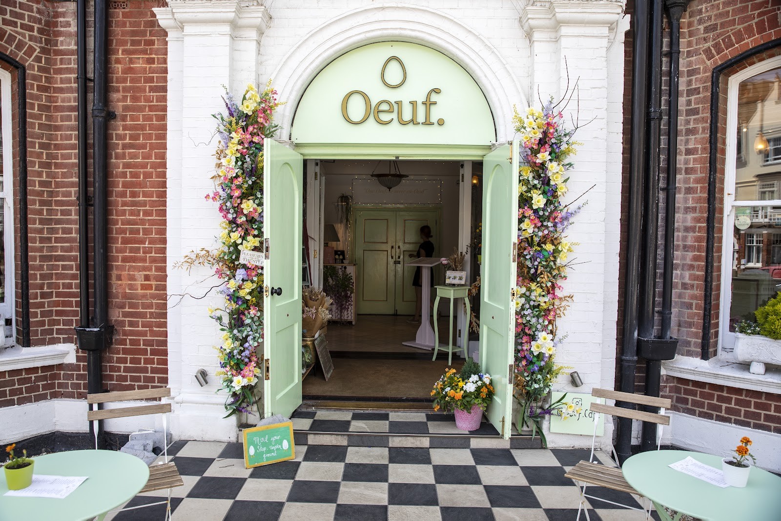 Oeuf - Café in Hove: the place
