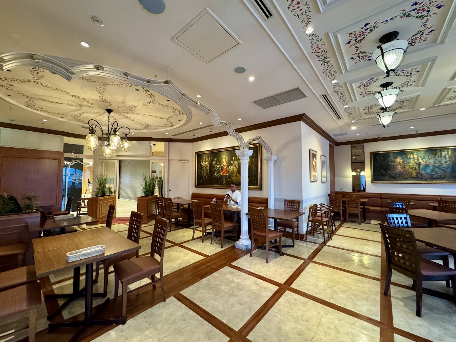 Moti: the place