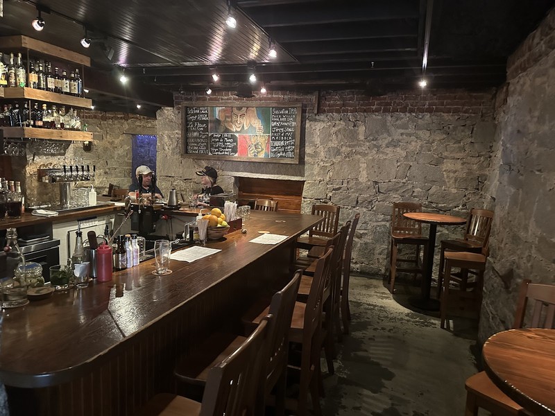 Wrecking Bar Brewpub: photo