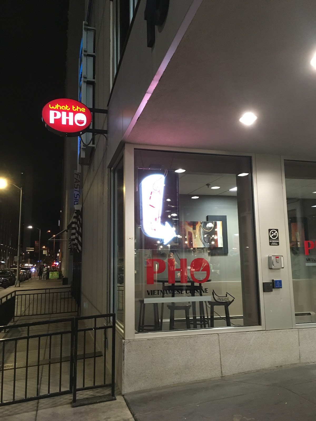 What The Pho: the place