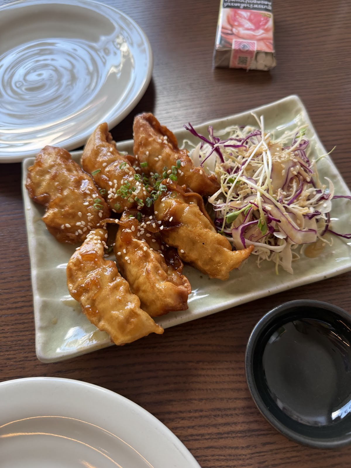 WAKI WAKI Vegetarian & Vegan Sushi: food & drinks
