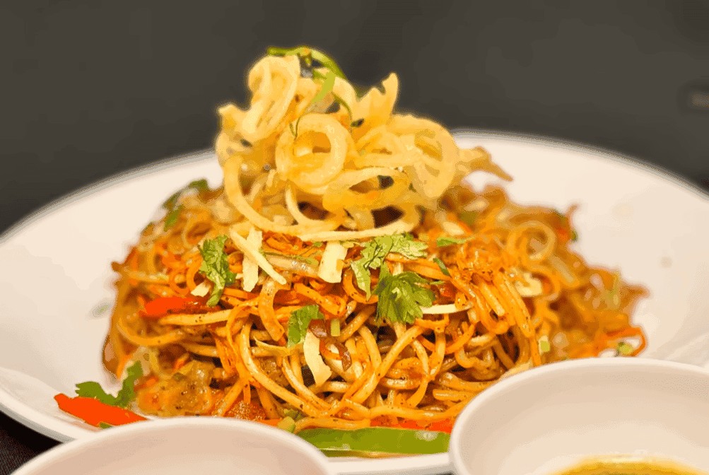 Fusion Tadka Pure Vegetarian & Vegan Indian Pan Asian Restaurant: food & drinks