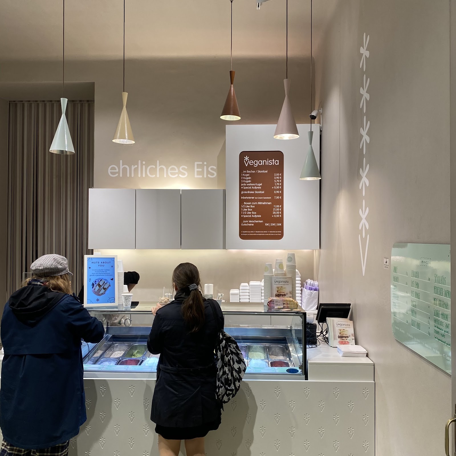 Veganista Ice Cream: the place